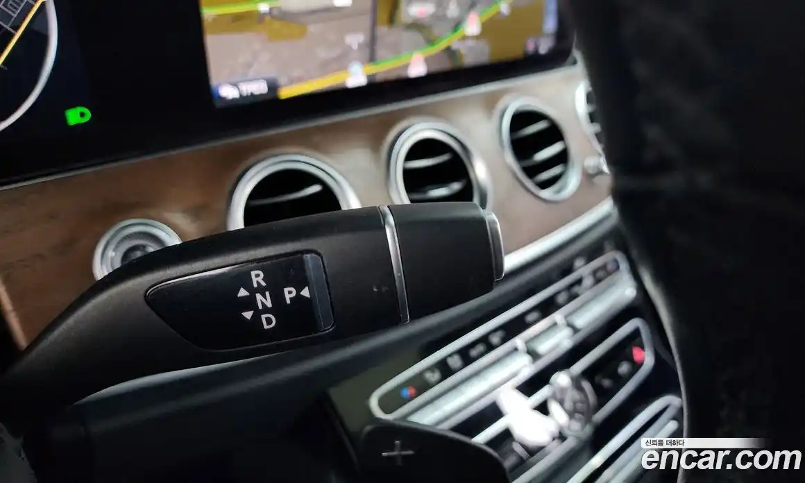 Mercedes-Benz E-Class 2019 2.0 гидро в Москве № 1322113, фото 30