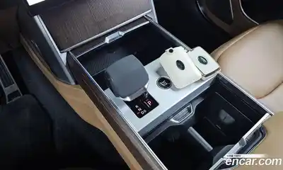 Land Rover Range-Rover 2023 4.4 гидро в Москве № 1322865, миниатюра 12