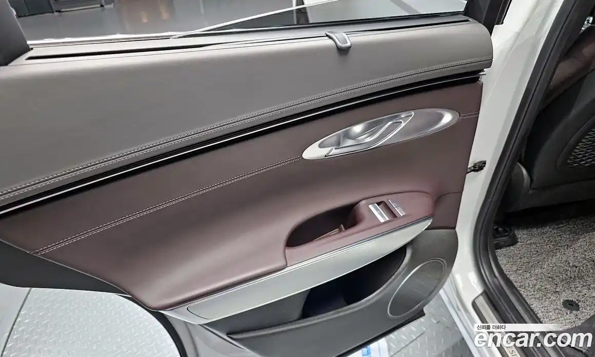 Genesis GV70 2022 2.5 гидро в Москве № 1343423, фото 15