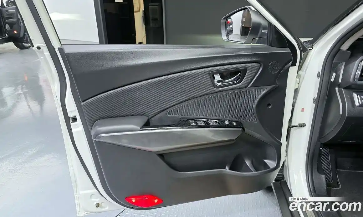 SsangYong TIBOLI 2020 1.6 гидро в Москве № 1343917, фото 14