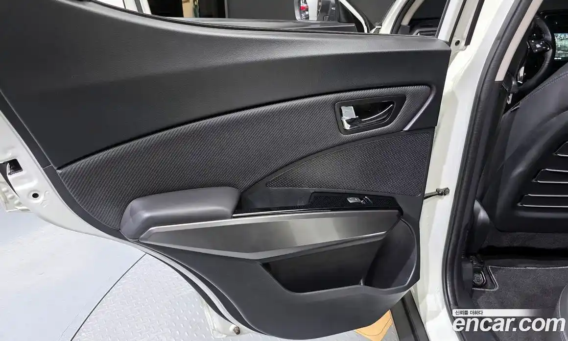 SsangYong TIBOLI 2020 1.6 гидро в Москве № 1343917, фото 15