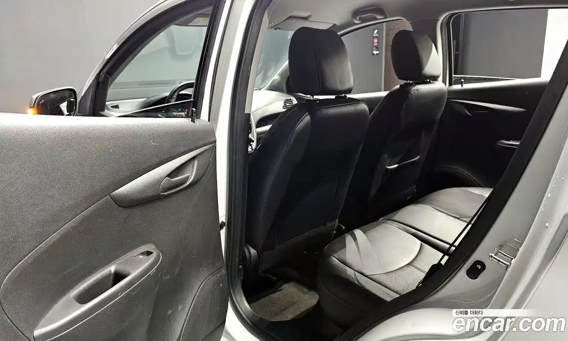 Chevrolet Spark 2017 1.0 гидро в Москве, фото 16