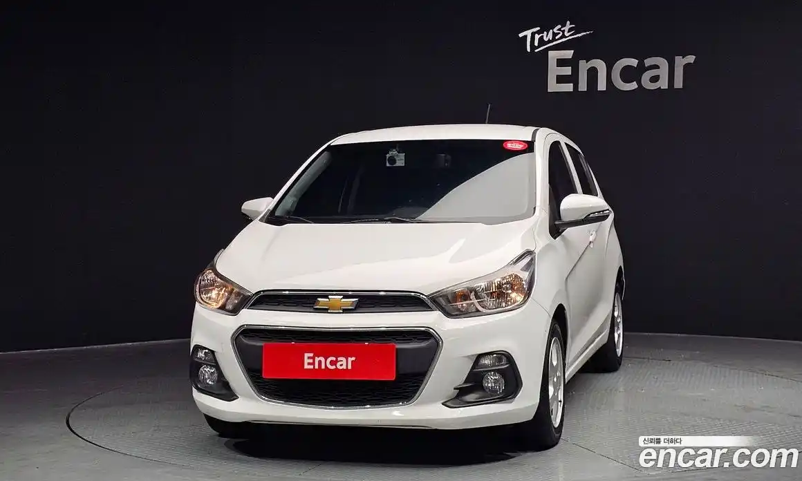 Chevrolet Spark 2017 1.0 гидро в Москве, фото 3
