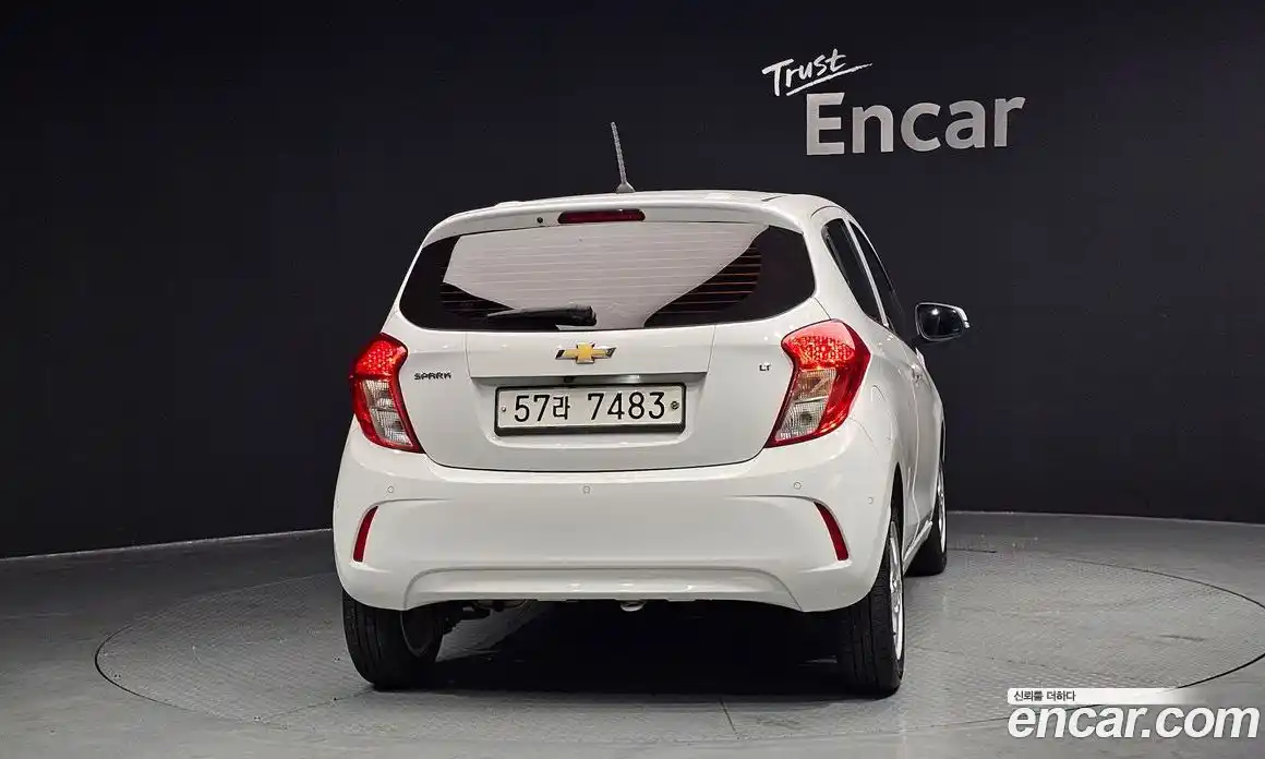 Chevrolet Spark 2017 1.0 гидро в Москве, фото 4