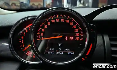 Mini Cooper 2020 1.5 гидро в Москве № 1349788, миниатюра 11