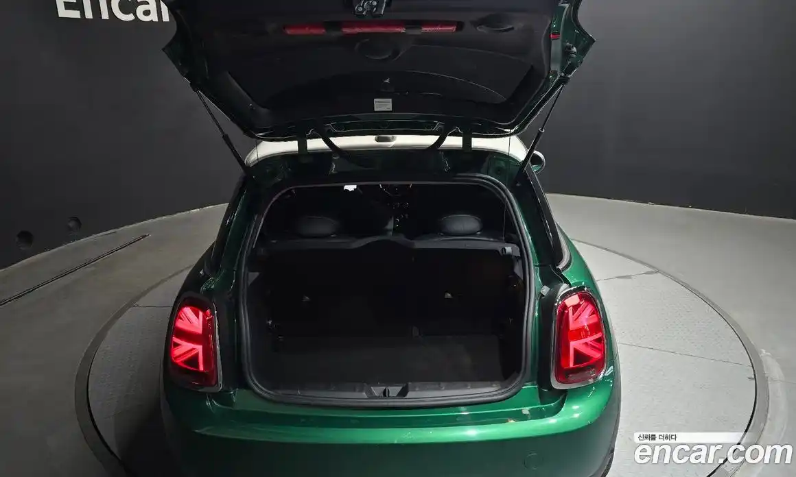 Mini Cooper 2020 1.5 гидро в Москве № 1349788, фото 26