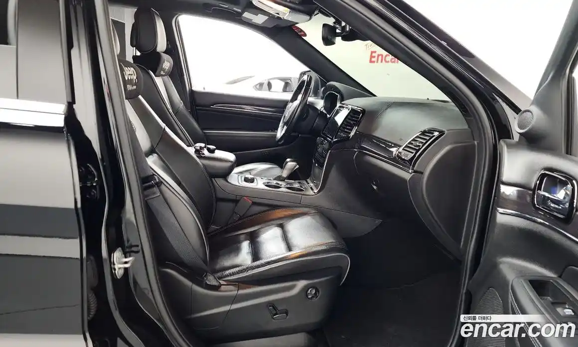 Jeep Cherokee 2019 3.6 гидро в Москве № 1350633, фото 16