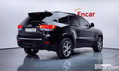 Jeep Cherokee 2019 3.6 гидро в Москве № 1350633, миниатюра 2