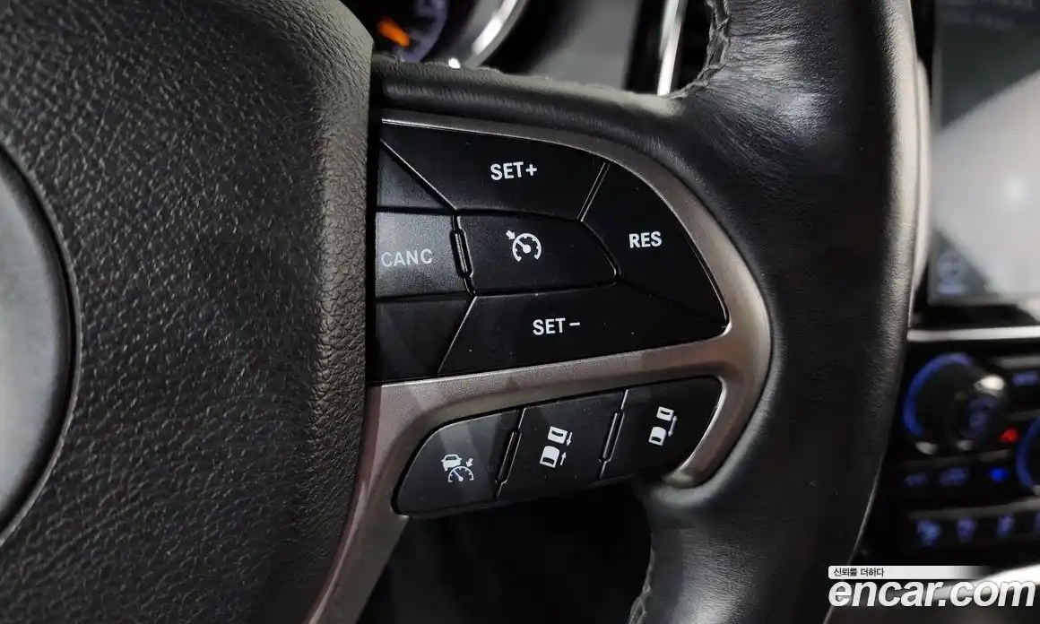 Jeep Cherokee 2019 3.6 гидро в Москве № 1350633, фото 21