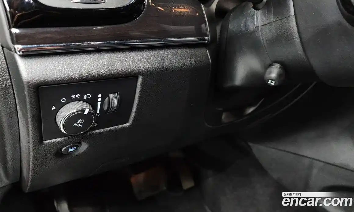 Jeep Cherokee 2019 3.6 гидро в Москве № 1350633, фото 30