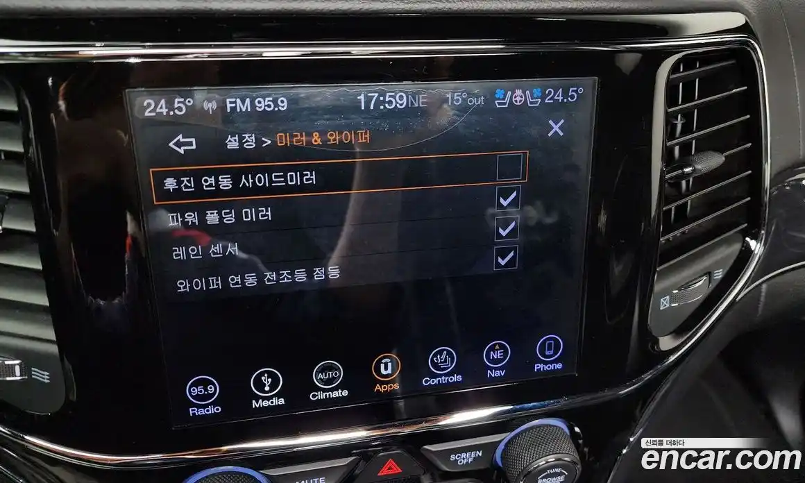 Jeep Cherokee 2019 3.6 гидро в Москве № 1350633, фото 35