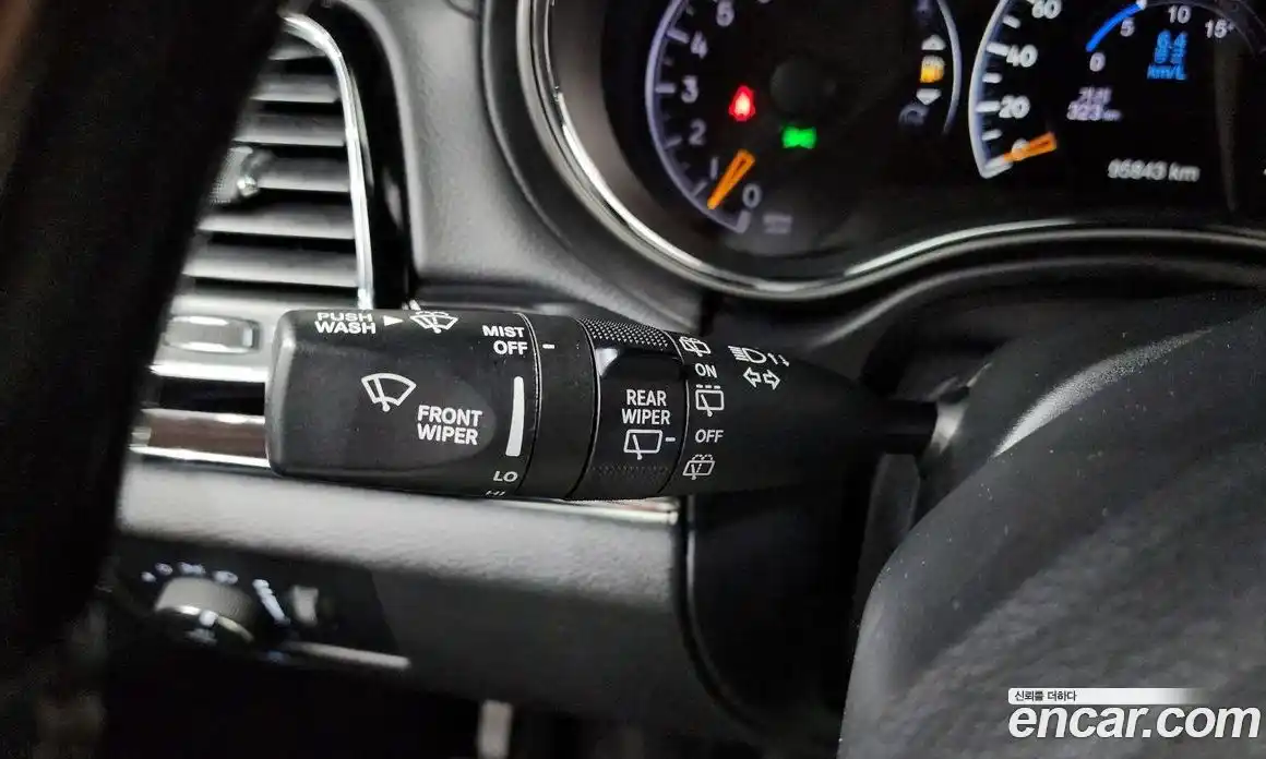 Jeep Cherokee 2019 3.6 гидро в Москве № 1350633, фото 36