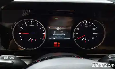 Kia Canival 2022 3.5 гидро в Москве № 1399562, миниатюра 11