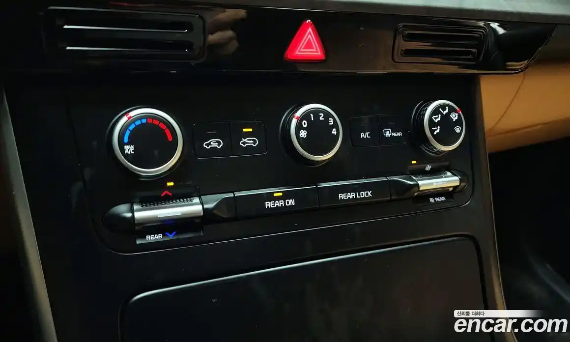 Kia Canival 2022 3.5 гидро в Москве № 1399562, фото 21