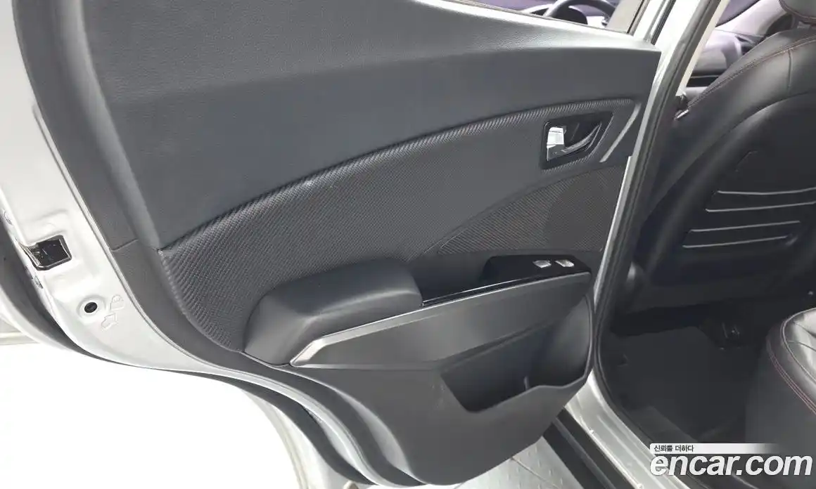 SsangYong TIBOLI 2016 1.6 гидро в Москве № 1400506, фото 15