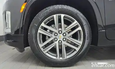 Chevrolet Traverse 2023 3.6 гидро в Москве № 1400900, миниатюра 5