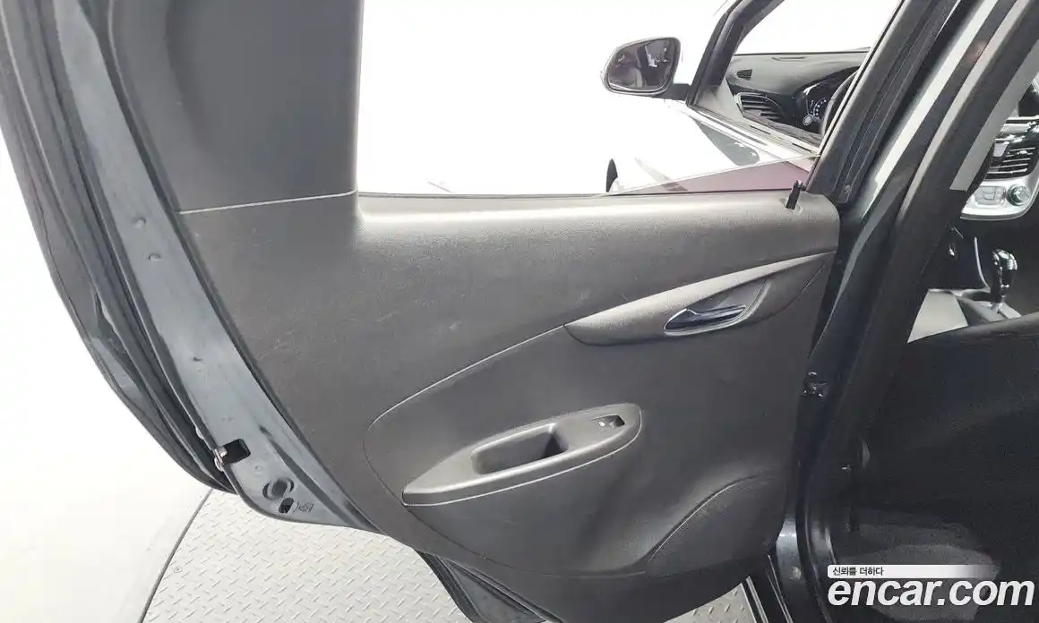 Chevrolet Spark 2017 1.0 гидро в Москве, фото 15