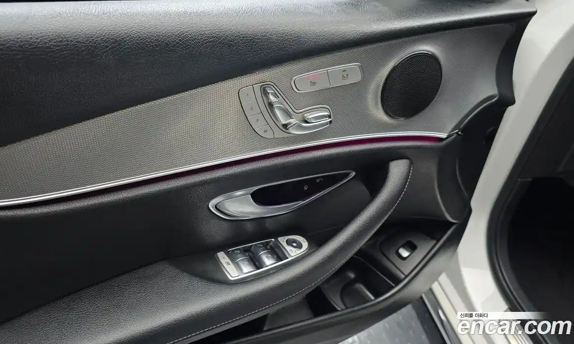 Mercedes-Benz E-Class 2018 2.0 гидро в Москве № 1403578, фото 20