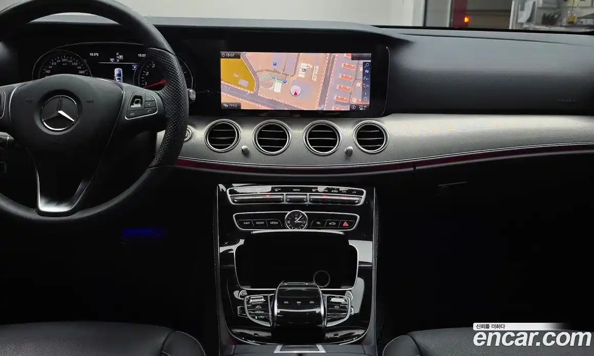 Mercedes-Benz E-Class 2018 2.0 гидро в Москве № 1403578, фото 25