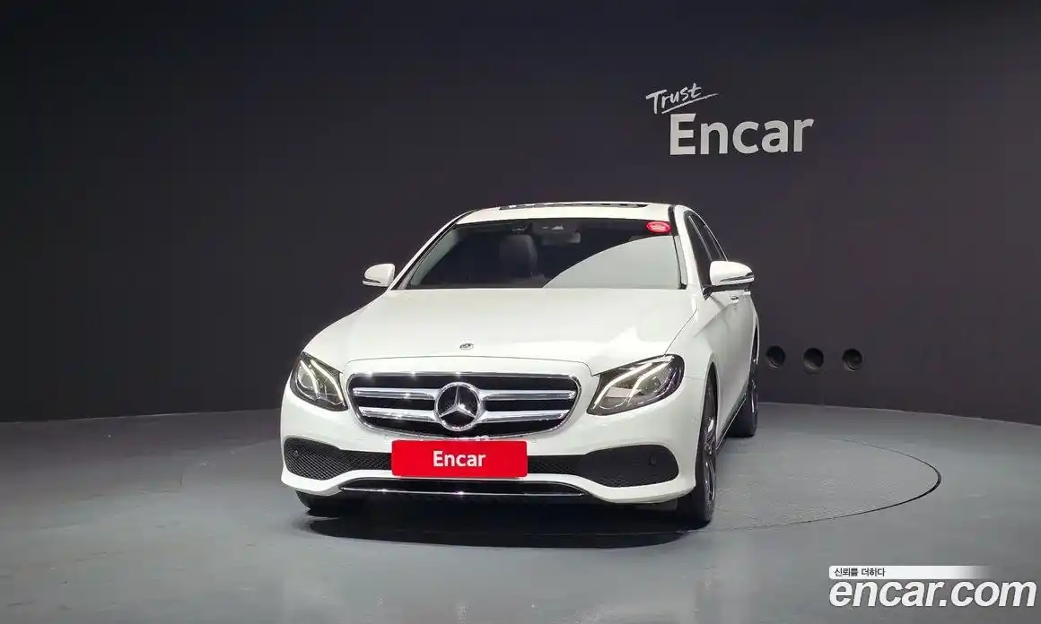 Mercedes-Benz E-Class 2018 2.0 гидро в Москве № 1403578, фото 3