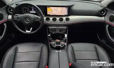 Mercedes-Benz E-Class 2018 2.0 гидро в Москве № 1403578, миниатюра 10