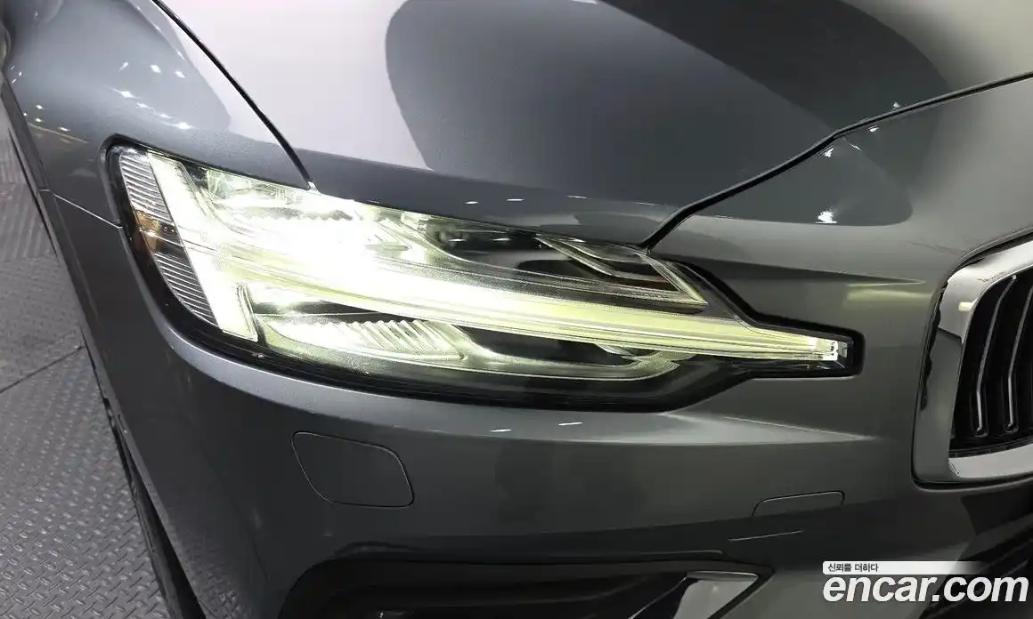 Volvo S60 2021 2.0 гидро в Москве № 1404650, фото 8