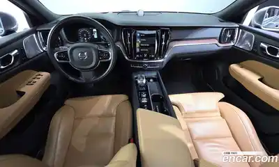 Volvo S60 2021 2.0 гидро в Москве № 1404650, миниатюра 10