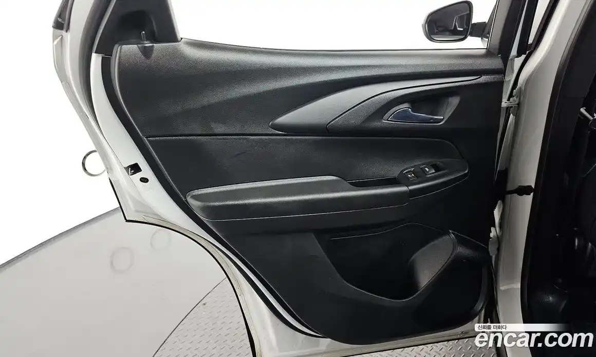 Chevrolet TrailBlazer 2022 1.3 гидро в Москве, фото 15