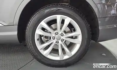 Audi Q7 2019 2.0 гидро в Москве № 1422264, миниатюра 7