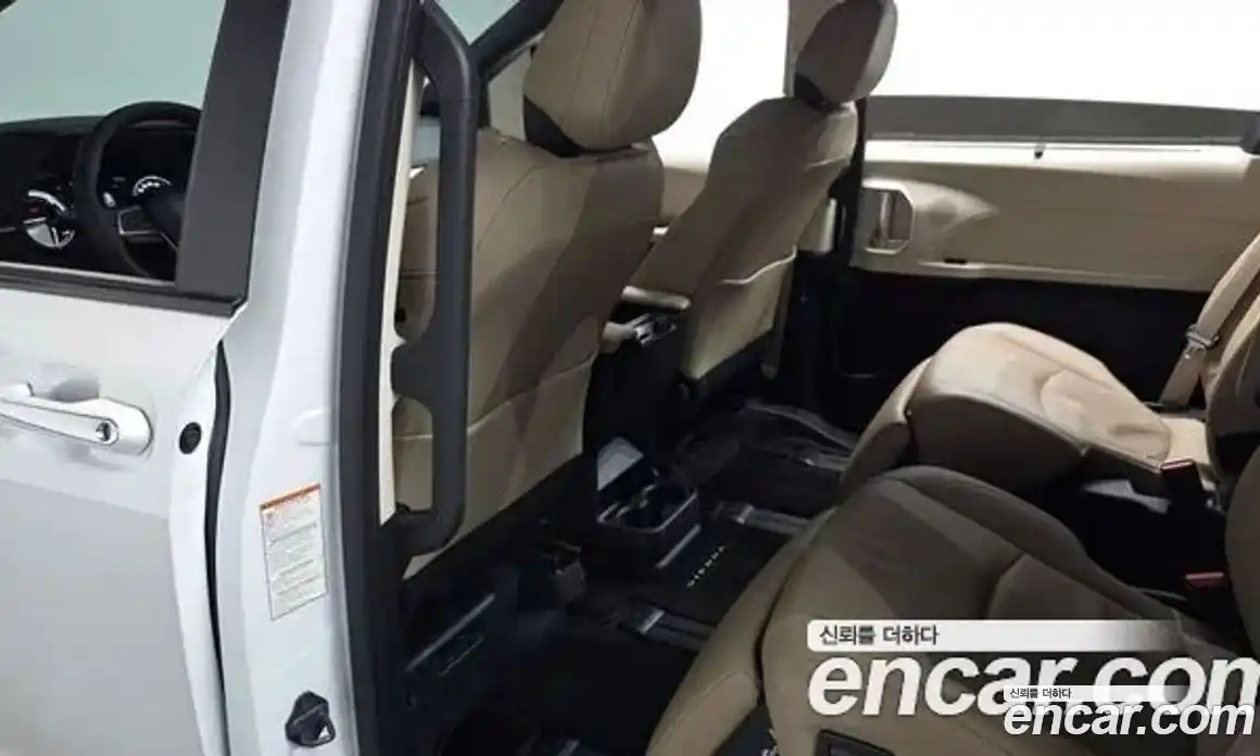 Toyota Sienna 2024 2.5 гидро в Москве № 1424454, фото 18