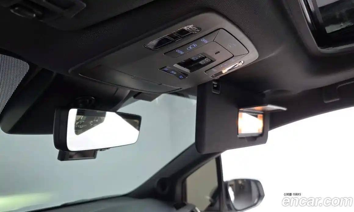 Toyota Sienna 2024 2.5 гидро в Москве № 1424454, фото 28