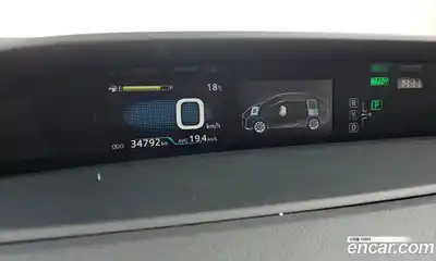 Toyota Prius 2018 1.8 гидро в Москве № 1424471, миниатюра 11