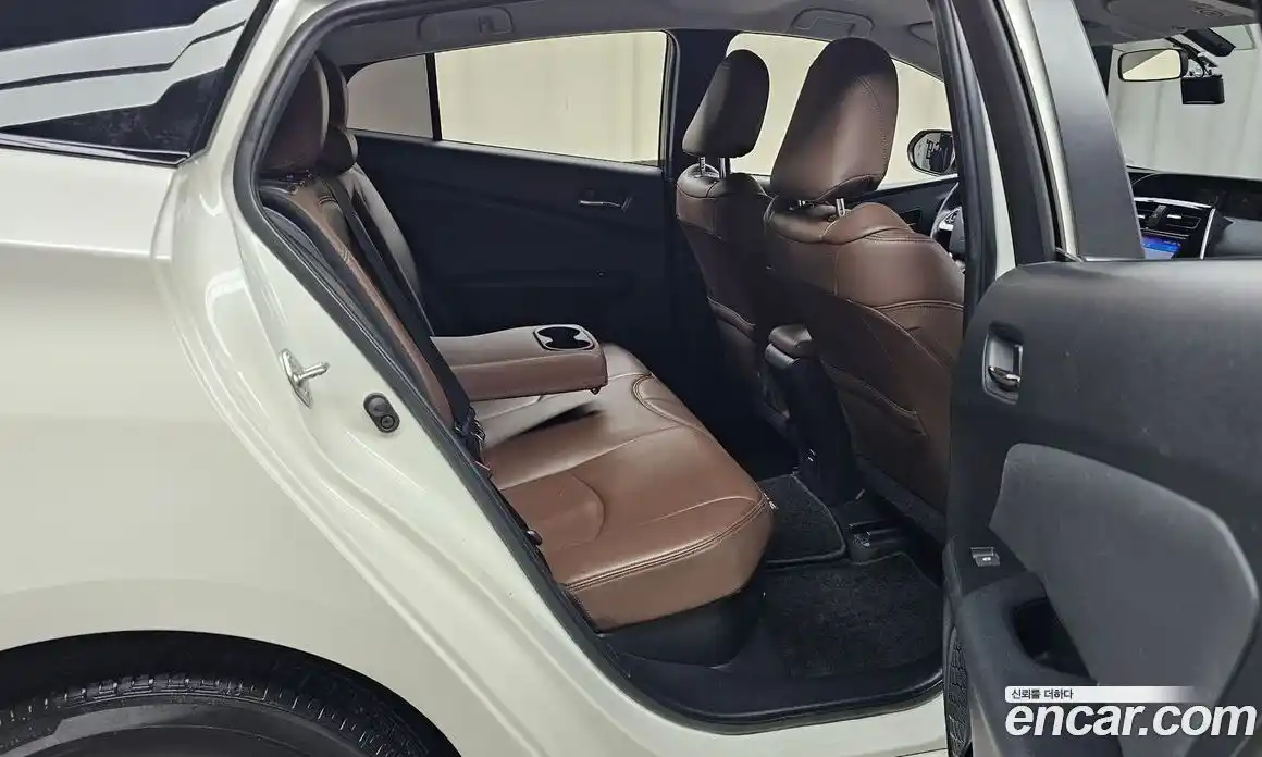 Toyota Prius 2018 1.8 гидро в Москве № 1424471, фото 17