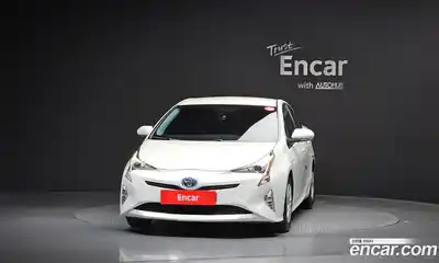 Toyota Prius 2018 1.8 гидро в Москве № 1424471, миниатюра 3