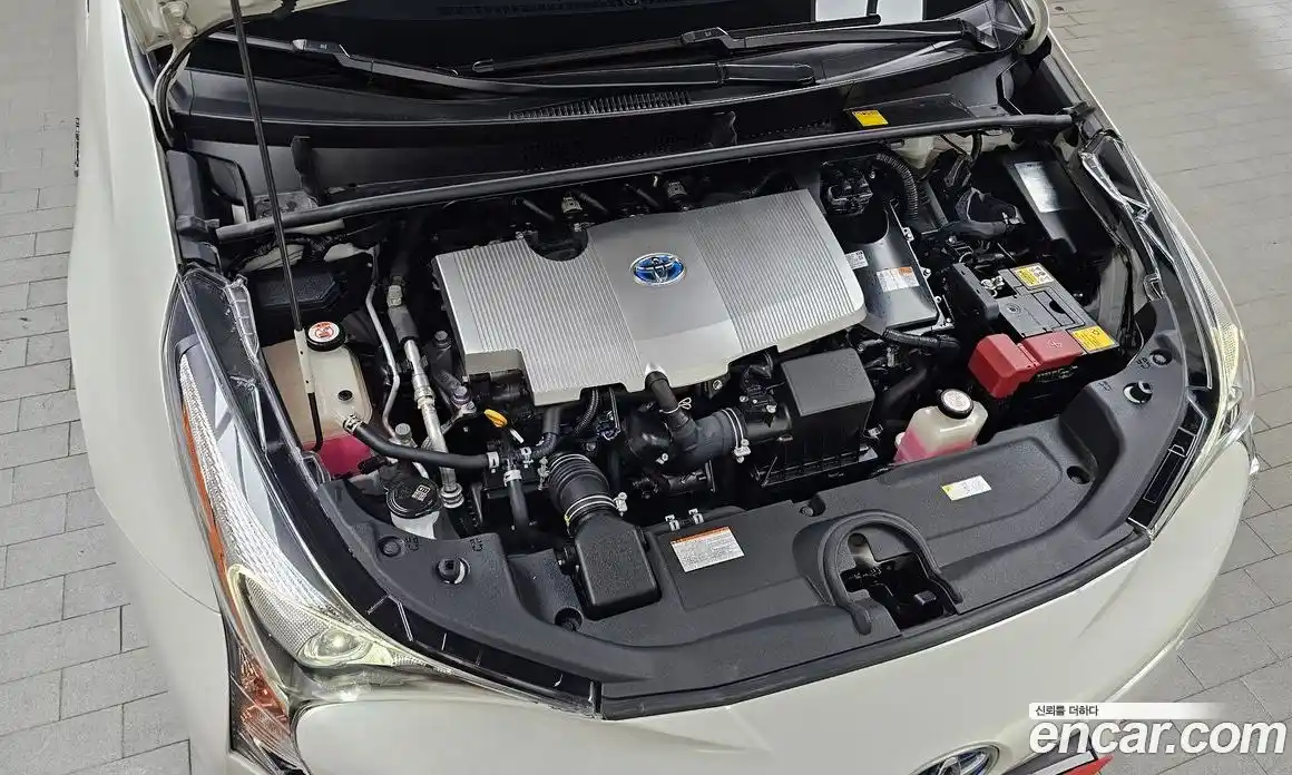Toyota Prius 2018 1.8 гидро в Москве № 1424471, фото 6