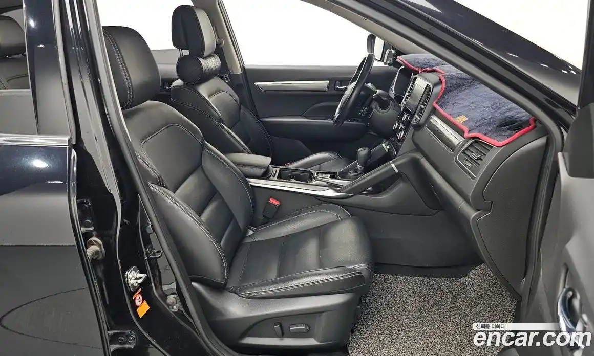 Renault QM6 2017 2.0 гидро в Москве № 146886, фото 11