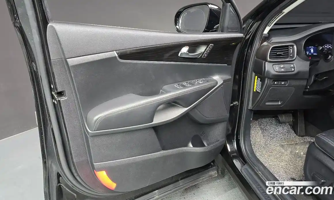 Kia Sorento 2019 2.0 гидро в Москве № 1538641, фото 14