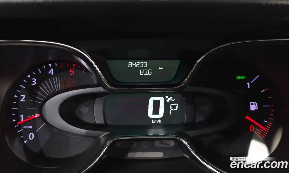 Renault QM3 2016 1.5 гидро в Москве № 1543135, фото 11