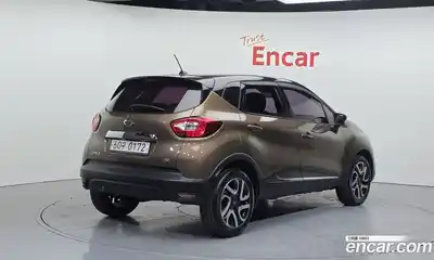 Renault QM3 2016 1.5 гидро в Москве № 1543135, миниатюра 2