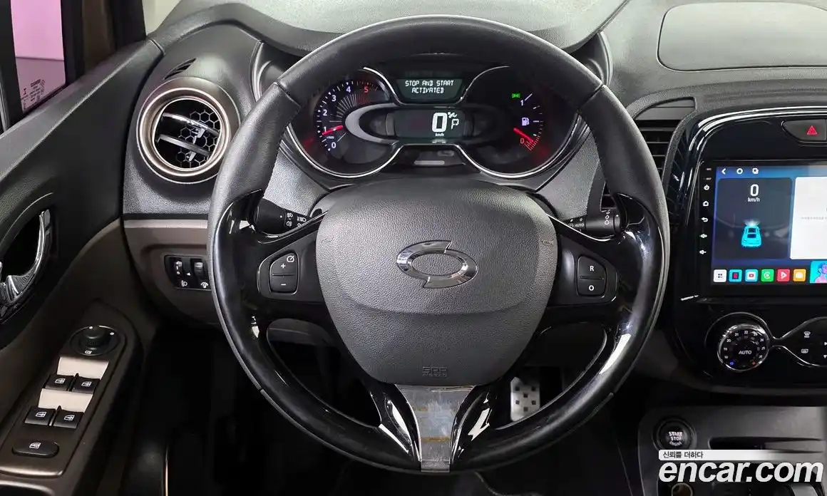 Renault QM3 2016 1.5 гидро в Москве № 1543135, фото 21
