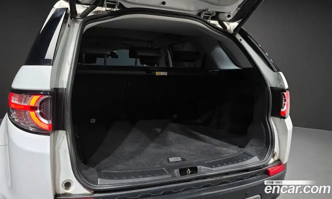 Land Rover Discovery Sport 2018 2.0 гидро в Москве № 1547542, фото 33