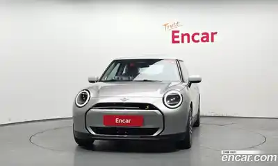 Mini Cooper 2024 0.1 гидро в Москве № 1547899, миниатюра 3