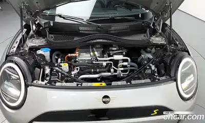 Mini Cooper 2024 0.1 гидро в Москве № 1547899, миниатюра 6