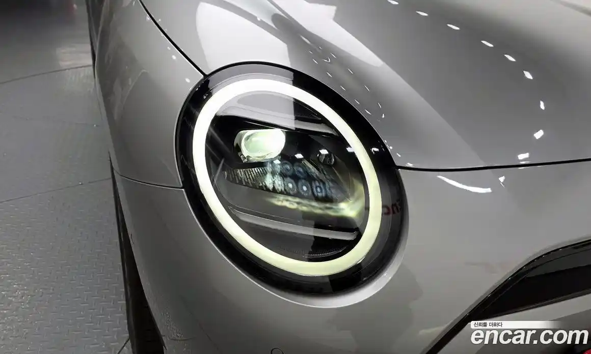 Mini Cooper 2024 0.1 гидро в Москве № 1547899, фото 8