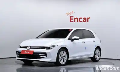 Volkswagen Golf, 2025