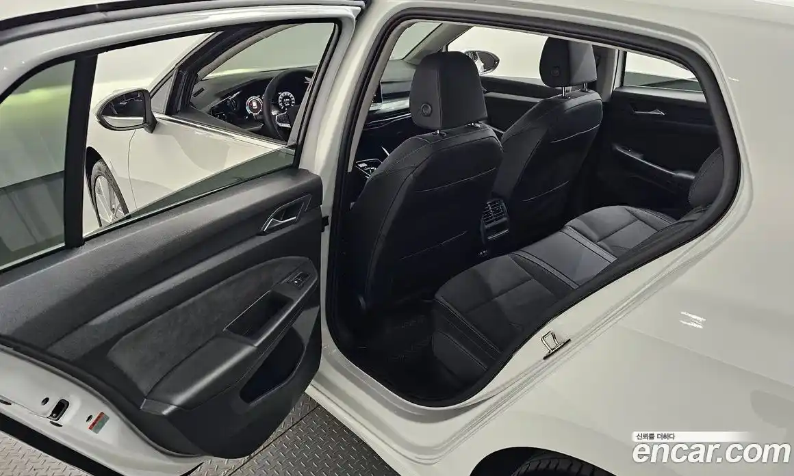 Volkswagen Golf 2025 2.0 гидро в Москве № 1548982, фото 29