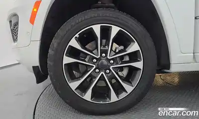 Jeep Cherokee 2022 3.6 гидро в Москве № 1549728, миниатюра 5