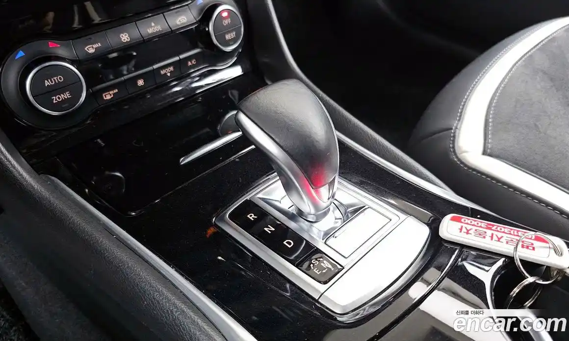 Infiniti Q30 2017 2.0 гидро в Москве № 1551028, фото 12