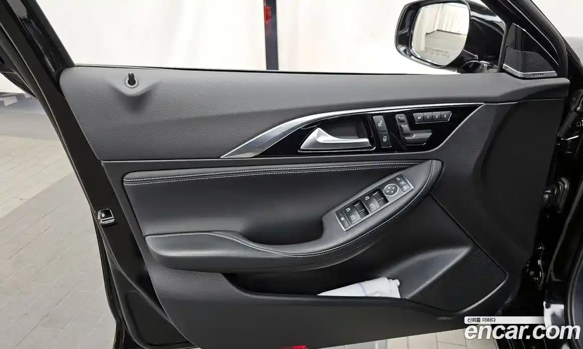 Infiniti Q30 2017 2.0 гидро в Москве № 1551028, фото 14