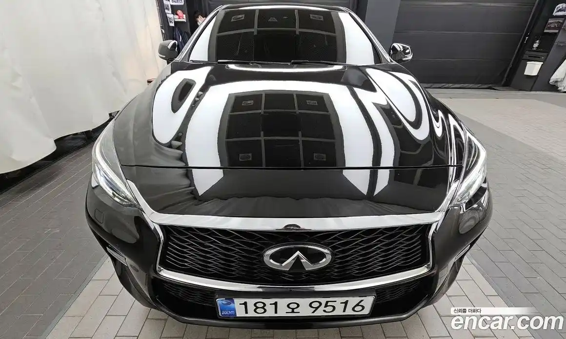 Infiniti Q30 2017 2.0 гидро в Москве № 1551028, фото 16